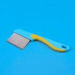 Plastic Handle Anti-Lice Comb – Stainless Steel Fine Teeth for Hair & Pet Care - Image 8