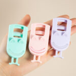 Cute Mini Eyelash Curler – Portable Smiley Design for Perfect Natural Lashes - Image 2
